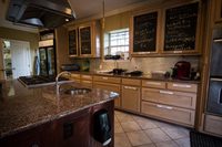 Gallery Photo of Stonegate Center Creekside's fully functional kitchen helps nourish your soul with our fresh, well-balanced and nutritious menu.