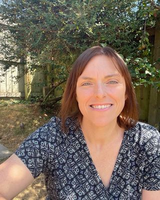 Photo of Sarah Lucas, Counsellor, MNCPS Acc.