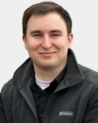 Photo of Justin Rivas, Pre-Licensed Professional, LMFT , Intern