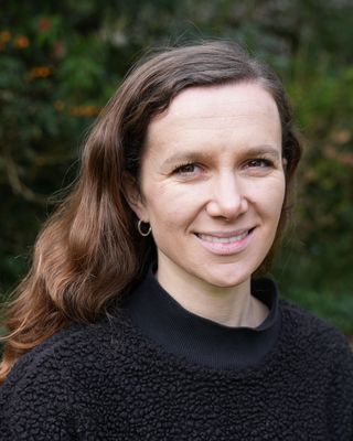 Photo of Eleanor Western - Eleanor Rusbridge, Psychotherapist, MA, UKCP Trainee