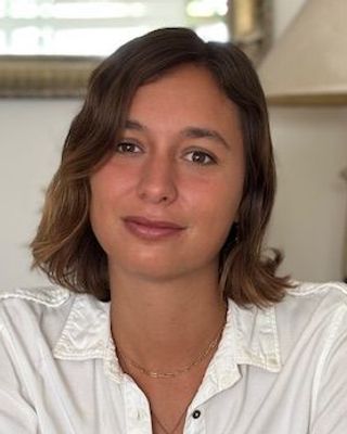 Photo of Flor Ballester, Psychologist, PsychD, PsyBA General