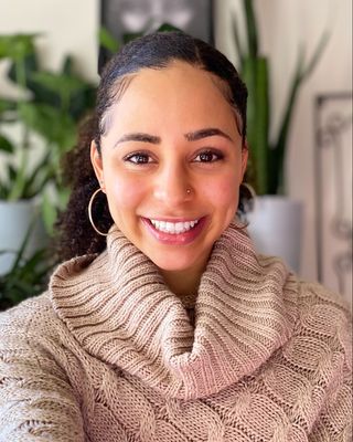 Photo of Tianna Vozar, Pre-Licensed Professional in Chicago, IL