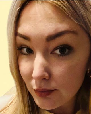 Photo of Darylynn Wirtala, Psychotherapist, MSc, Pre-Accredited Member IACP