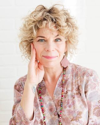 Photo of Amy Allemana, Clinical Social Work/Therapist in Fairview, NC