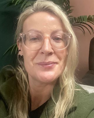 Photo of Jacqueline Louise Smyth, Psychotherapist, Pre-Accredited Member IACP