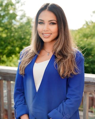 Photo of Samantha Rahaman, Registered Social Worker, MSW, RSW