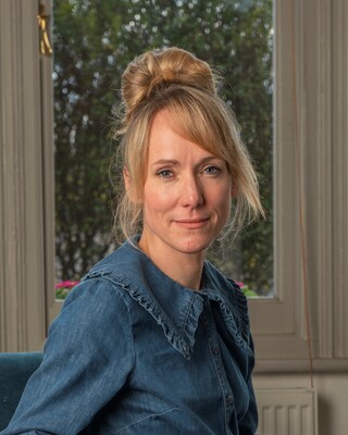 Photo of Rebecca Oehrle, Psychotherapist in London, England