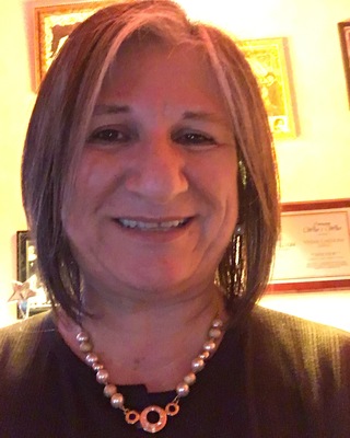 Photo of Vivian Cardona, Counselor in Irving Park, Chicago, IL