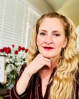 Photo of Rae Oakley, Clinical Social Work/Therapist, MSW, LCSW