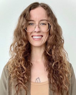 Photo of Courtney Crewe, Clinical Social Work/Therapist, MSW, RSW