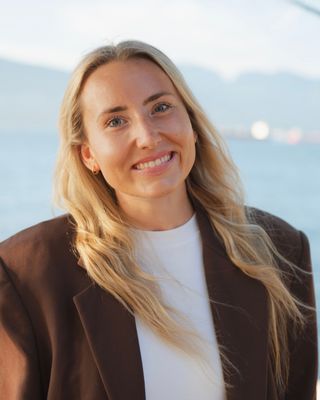 Photo of Abbey Hicks, Counsellor