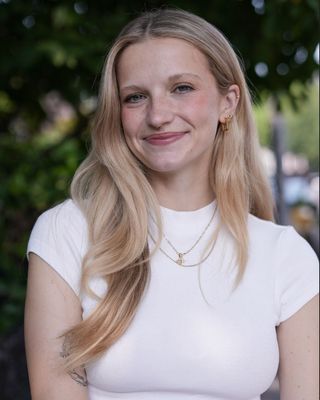 Photo of Lily Frascotti, LMSW
