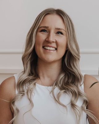 Photo of Claire Benade, Clinical Social Work/Therapist, RSW, MSW