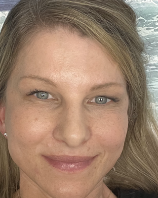 Photo of Dr. Nicole Metscher, Psychologist, LMFT, PsyD