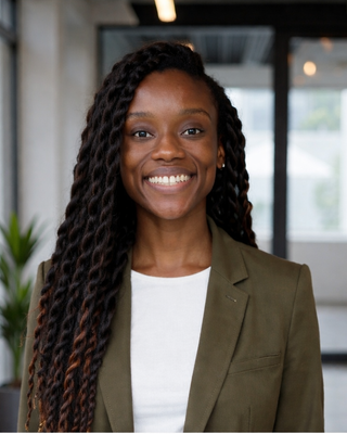 Photo of Charielle McDade, Clinical Social Work/Therapist, LISW