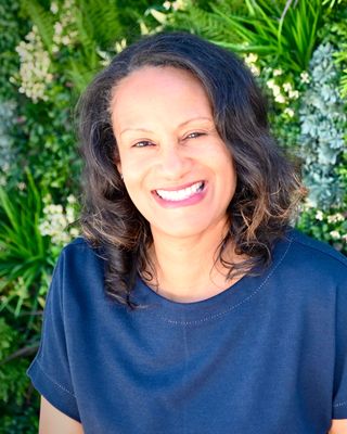 Photo of Melanie L Edwards, Clinical Social Work/Therapist, MSW, MIA, LCSW
