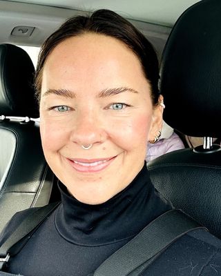 Photo of Amelia Rose Hart, Registered Psychotherapist, MA, AAP