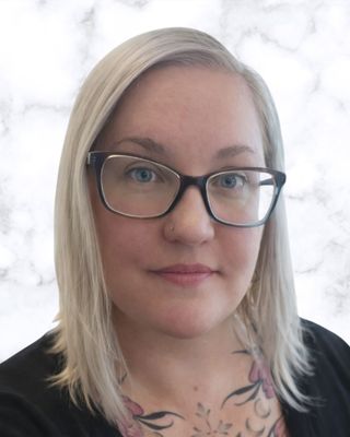 Photo of Caitlin Gilbert, Registered Psychotherapist (Qualifying), RN, MACP, BScN