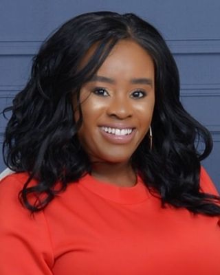 Photo of Dr. Tatenda Perry, Clinical Social Work/Therapist, DPA, LCSW, LCAC