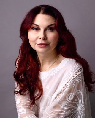 Photo of Dr Elisabeth Anne Pennington - Silvervine Psychology, Psychologist, HCPC - Clin. Psych.