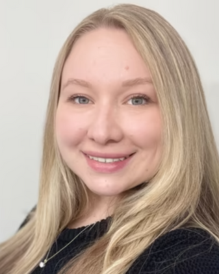 Photo of Alexandra Signorello, Marriage & Family Therapist, LMFT