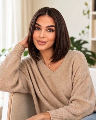 Photo of Natacha Nikbakht, Pre-Licensed Professional, CMHC, intern