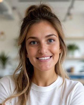 Photo of Alyssa Steinway, Clinical Social Work/Therapist, LCSW, RYT-200