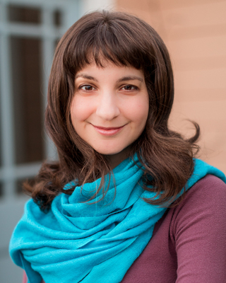 Photo of Anahita Navab Holden, PhD, Psychologist