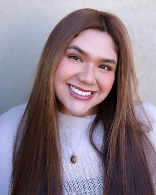 Photo of Jayleen Bazua Munoz, Marriage & Family Therapist Associate, MS, AMFT