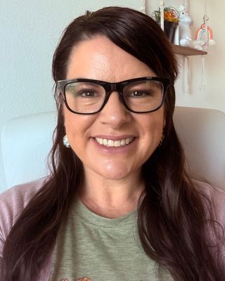 Photo of Lisa Linger, Counselor, LMHC