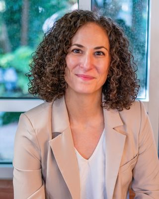Photo of Skye Dina Ross - Skye Ross - Therapist for Healthcare Professionals, Clinical Social Work/Therapist, LCSW
