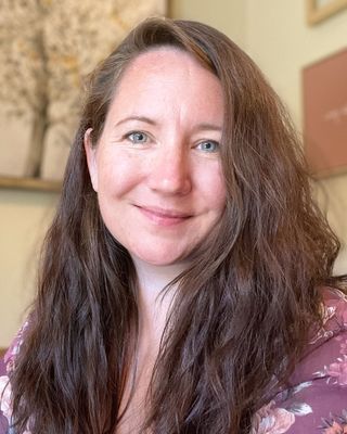 Photo of Erin Neal, Licensed Mental Health Counselor, LMHC