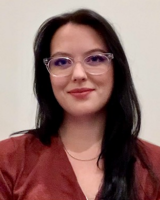 Photo of Emily Davis, Pre-Licensed Professional, MS, LAC