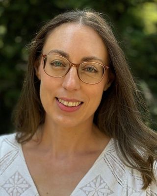 Photo of Harriet Toop, Psychologist, HCPC - Clin. Psych.