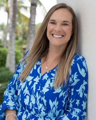 Photo of Rachel L. Toperzer, Clinical Social Work/Therapist, MSW, LCSW, EMDR