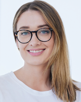 Photo of Lauren McRae, Counsellor, PhD, RCC