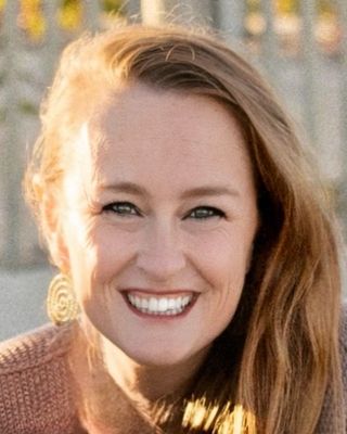 Photo of Jen Chamberlain, Counselor, LMHC