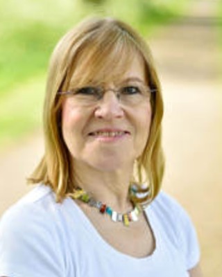 Photo of Susi Felton, Counsellor in Farnham, England