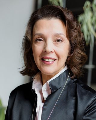 Photo of Jasminka Suljagic, Licensed Psychoanalyst