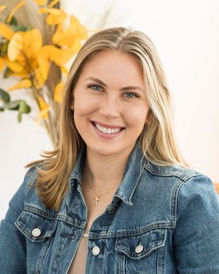 Photo of Abigail Burdgick, Clinical Social Work/Therapist, LLMSW, PSSWC