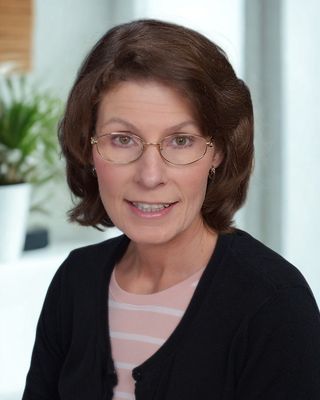 Photo of Barbara Woo, Psychiatric Nurse Practitioner, PMHNP, FNP