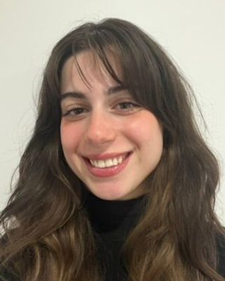 Photo of Teodora Radut, Registered Psychotherapist (Qualifying)