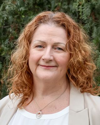 Photo of Jacqui Readett, Social Worker, MA, AMHSW