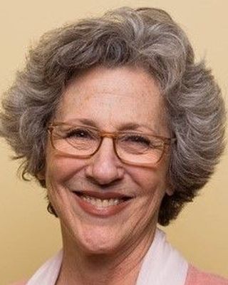 Photo of Liz Muckley, Counselor in Evanston, IL