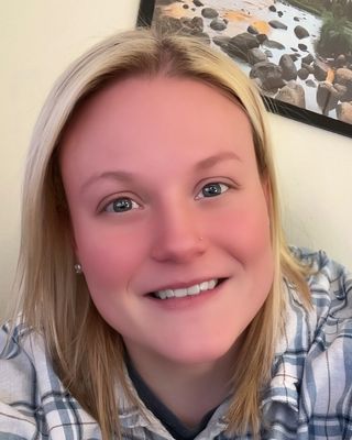 Photo of Jillian Phillips, Pre-Licensed Professional, MA, CMHC