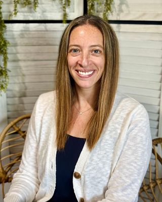 Photo of Kelly Rowswell, LMSW
