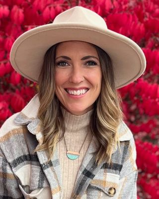 Photo of Andrea Sibbick, Registered Psychotherapist, BA(Hon), MACP, RP