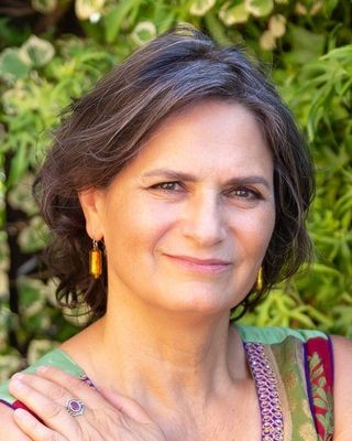 Foto de Macarena López Anadón - Ánade Psicología. Macarena López Anadón, Psicoterapeuta, Lic. en Psicología, COP Madrid