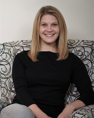 Photo of Julianne Fittonneville, Counselor in Waterford, MI