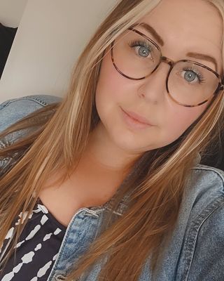 Photo of Naomi Griffiths, Psychotherapist, MSc, MBACP